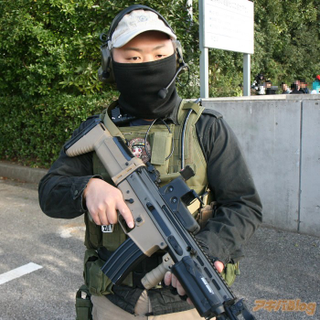 Illustration for article titled Cosplay This Winter, So Amazing, So-So, And So Frightening